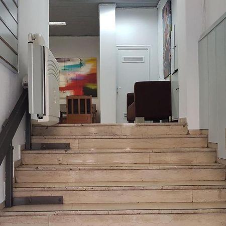 Palette Apartment Carmine - Athens Center, 6 Bd, 3 Bath Bagian luar foto