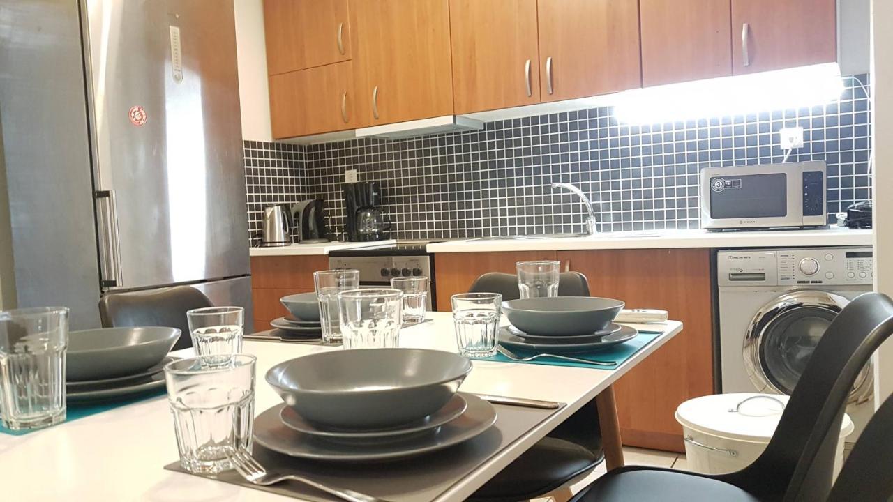 Palette Apartment Carmine - Athens Center, 6 Bd, 3 Bath Bagian luar foto