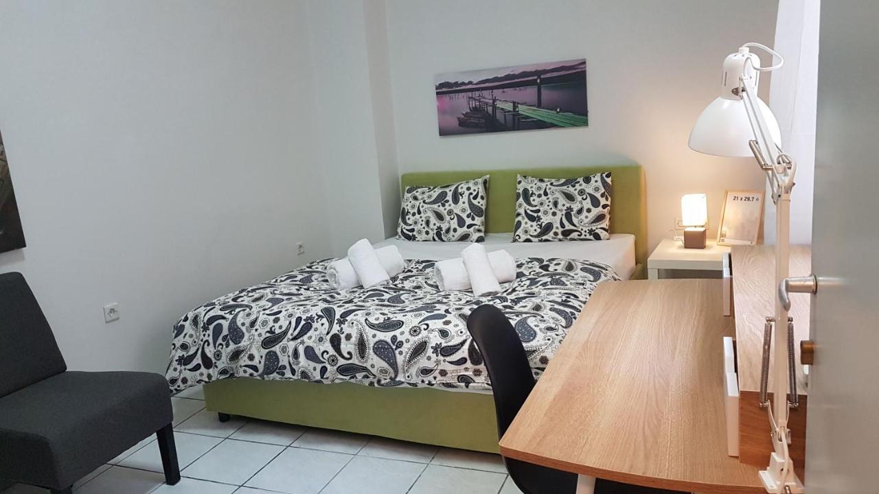 Palette Apartment Carmine - Athens Center, 6 Bd, 3 Bath Bagian luar foto